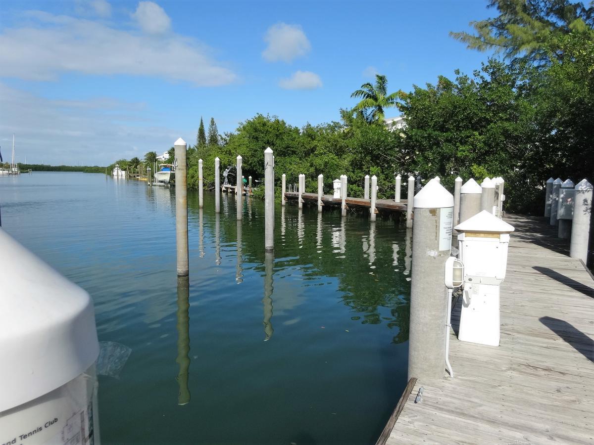 Coco Plum Beach & Tennis Club & Marina Маратон Экстерьер фото