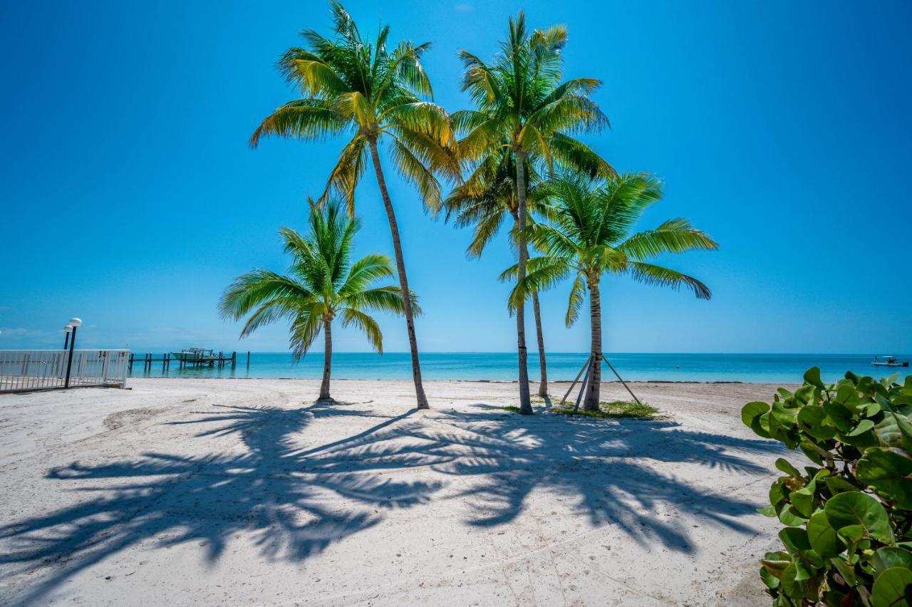 Coco Plum Beach & Tennis Club & Marina Маратон Экстерьер фото